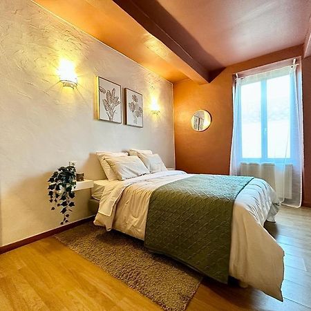 Superbe Maison De Village Сен-Шиньян Экстерьер фото
